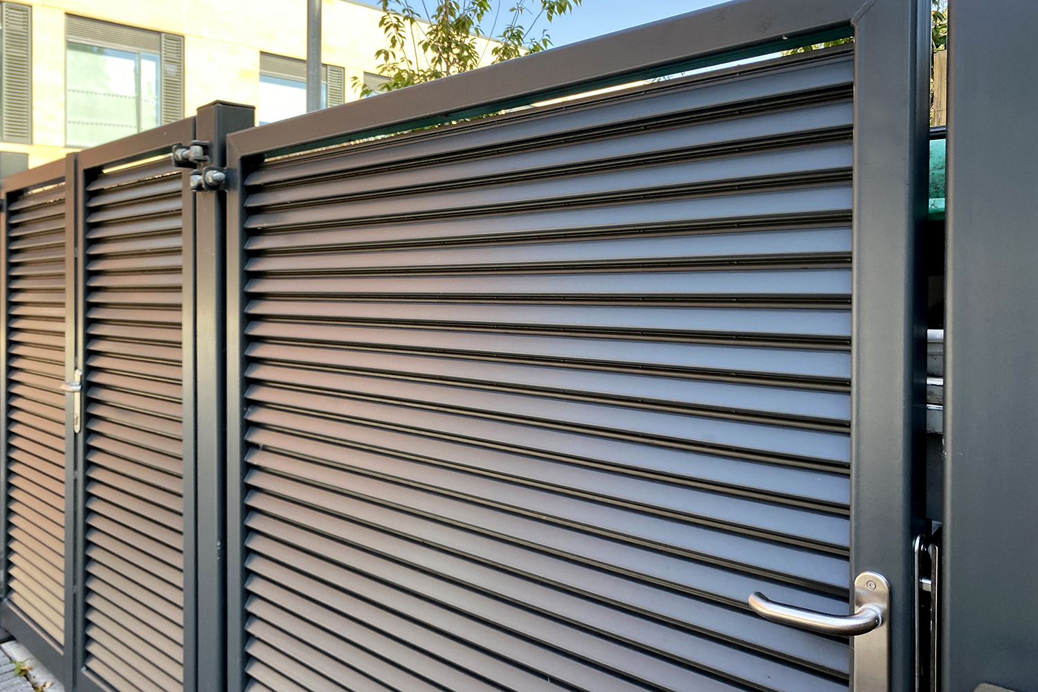 Canaan Lane Primary School, Edinburgh Italia Eurobin Stores